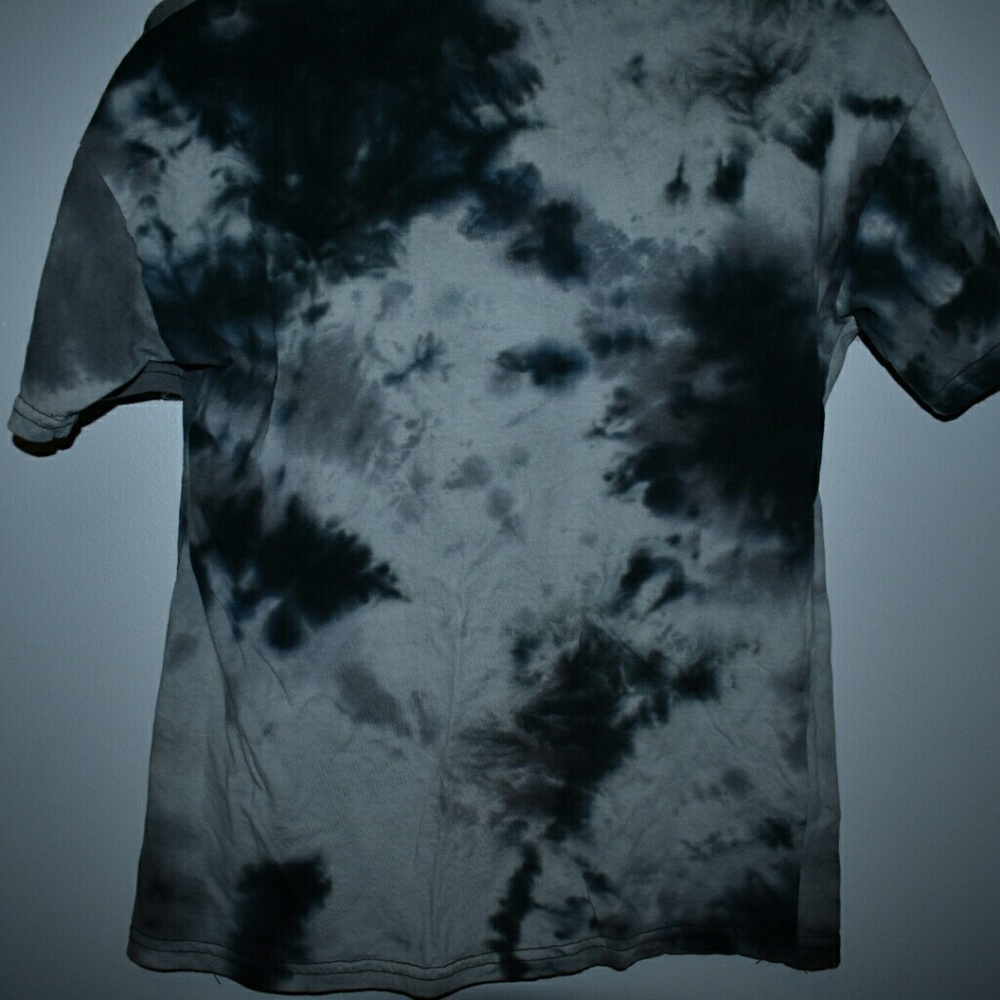 Top - Picture 2 of 2